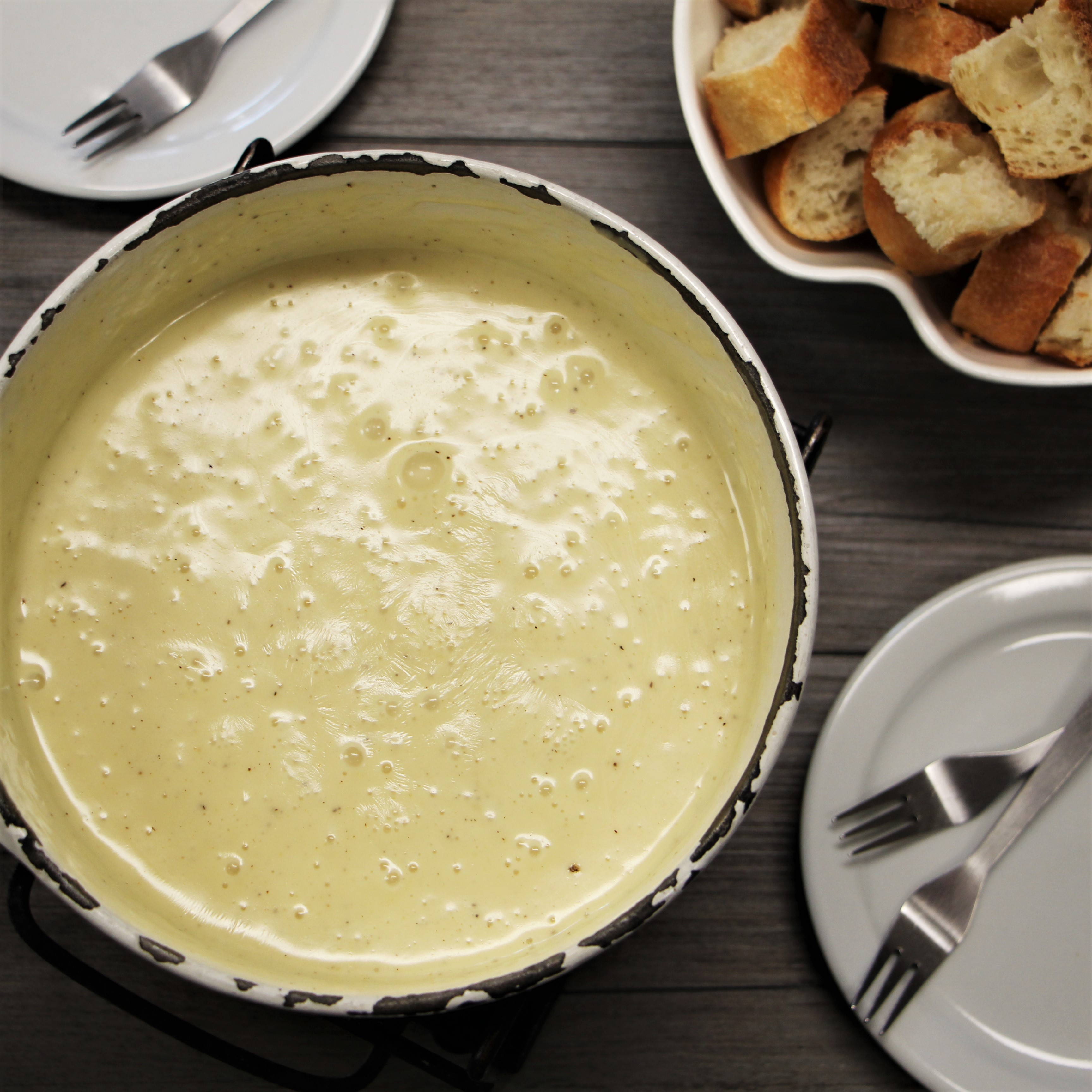Fondue suisse savoyarde 